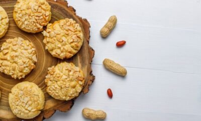 peanut butter cornflake cookies