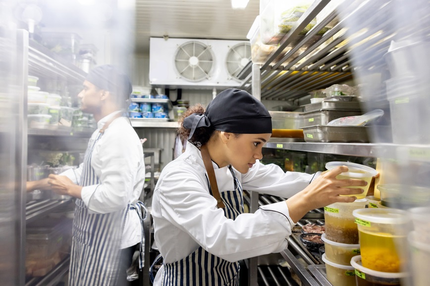 Top 5 Benefits of Using a Digital Food Safety App